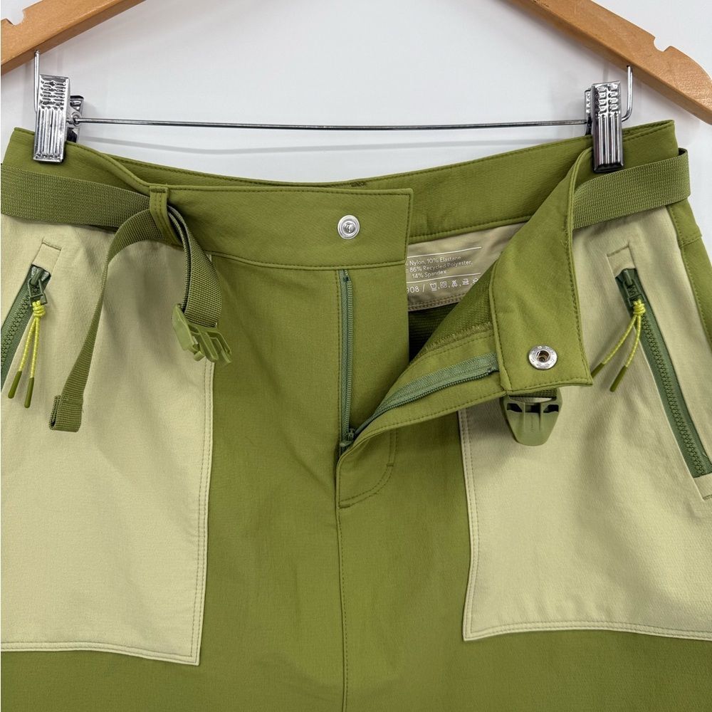Outdoor Voices Olive and Cream Colorblock Active Skirt with Belt - Picture 5 of 8